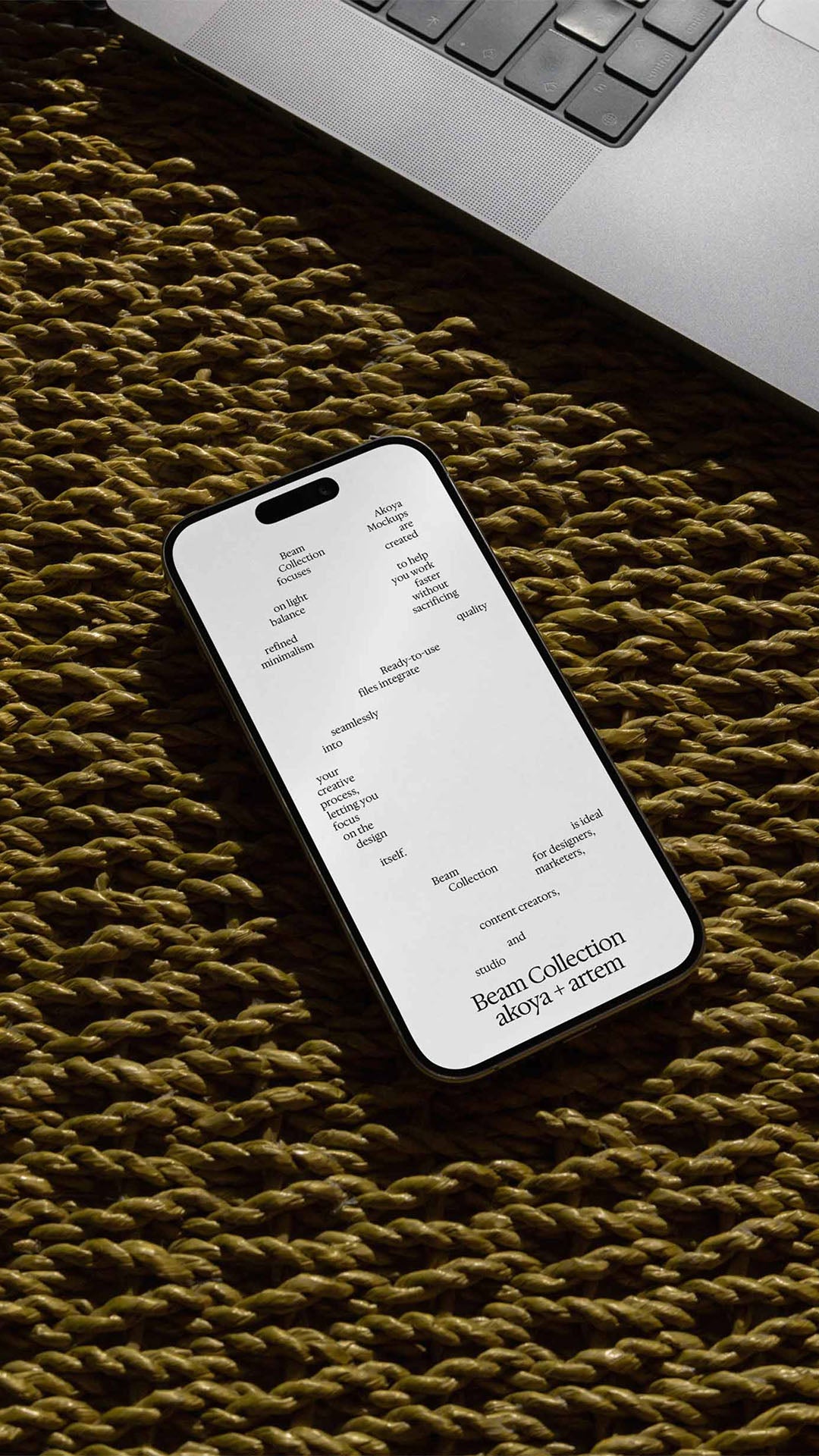 iPhone Mockup 064 Akoya Mockups