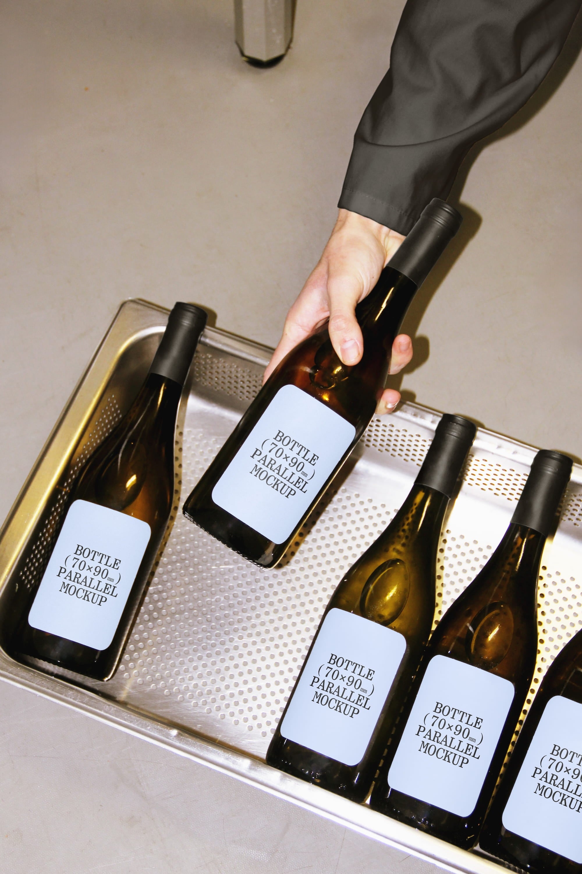 Bottle Mockup BI-A-15 Parallel Mockup