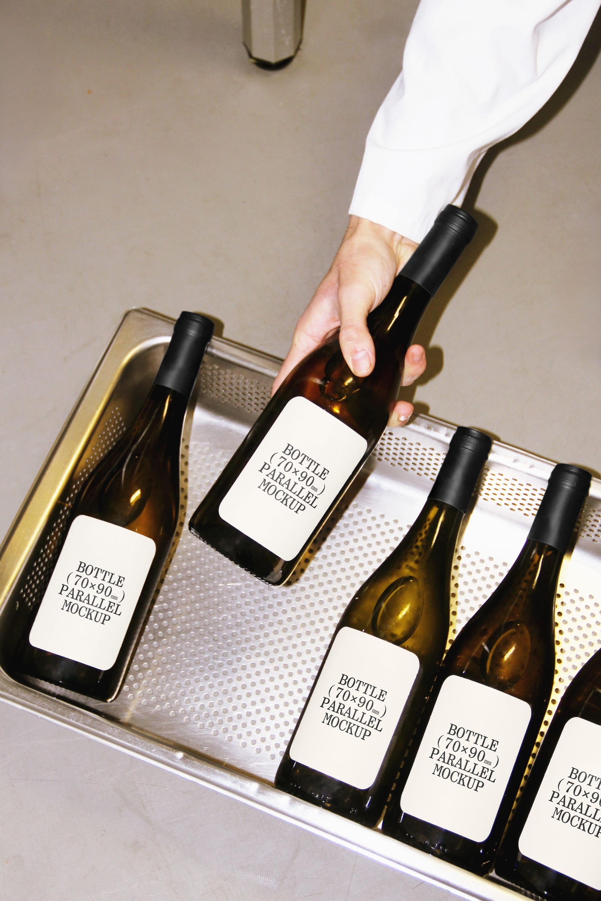 Bottle Mockup BI-A-15 Parallel Mockup