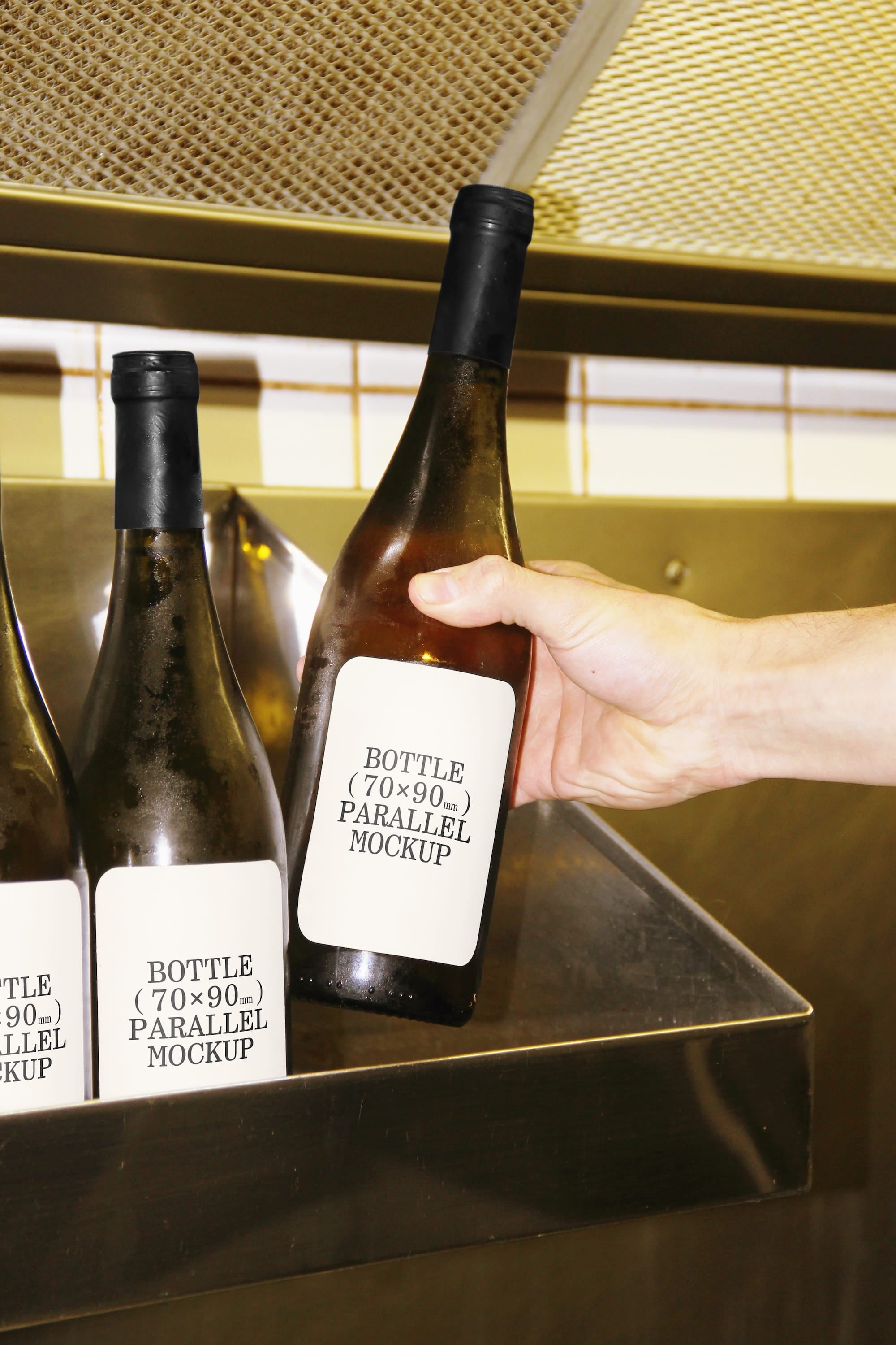 Bottle Mockup BI-A-21 Parallel Mockup