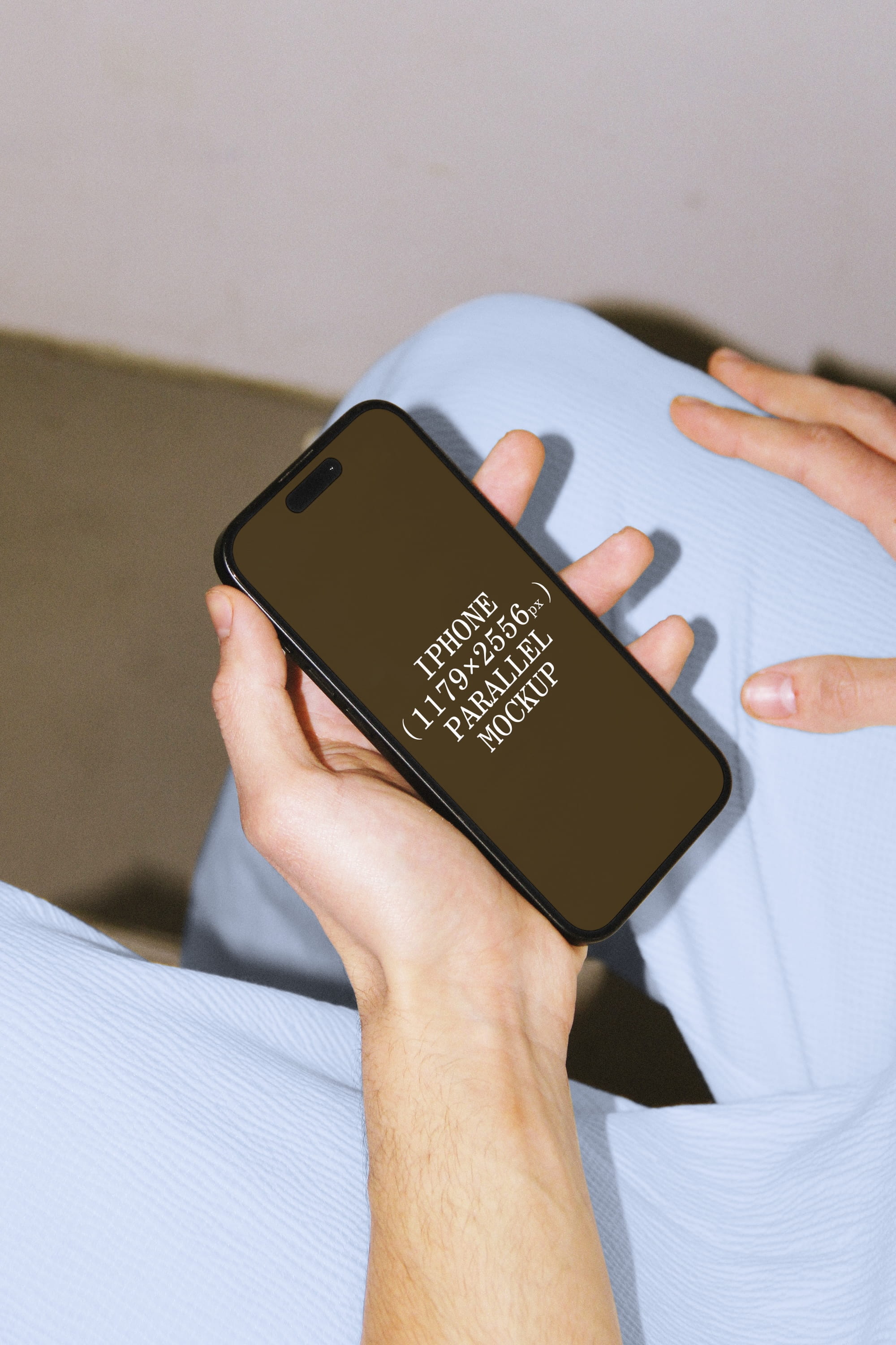 iPhone Mockup BI-A-13 Parallel Mockup