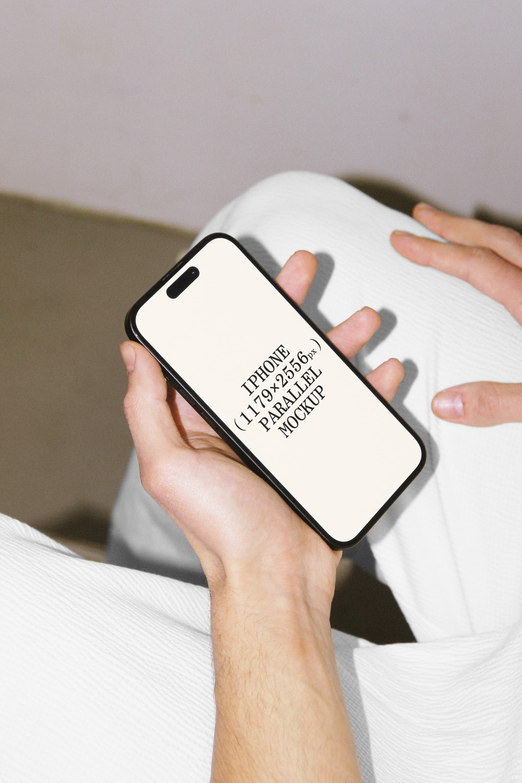 iPhone Mockup BI-A-13 Parallel Mockup