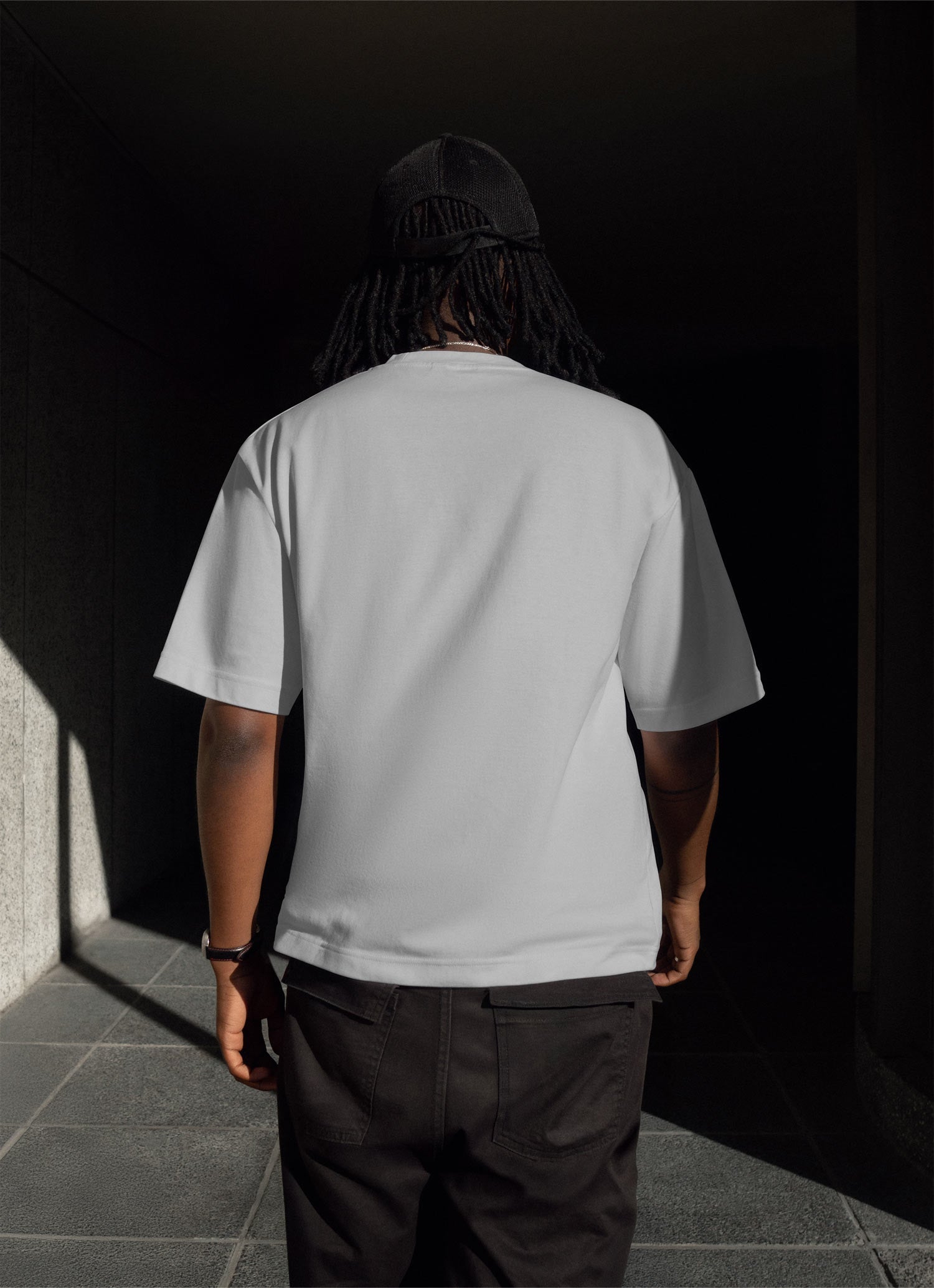 Sun Valley T-Shirt Mockup 04 Akoya Mockups