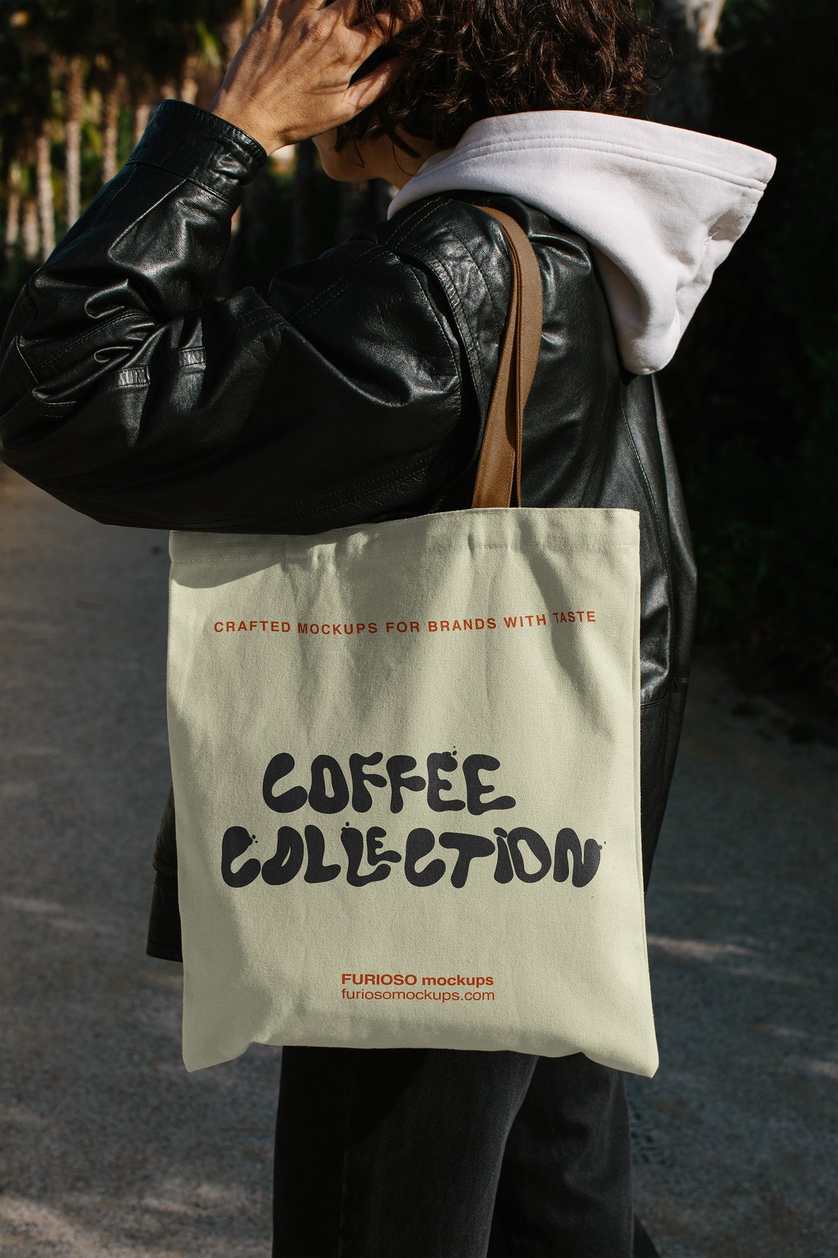 Tote Bag Mockup 01CC Furioso Mockups