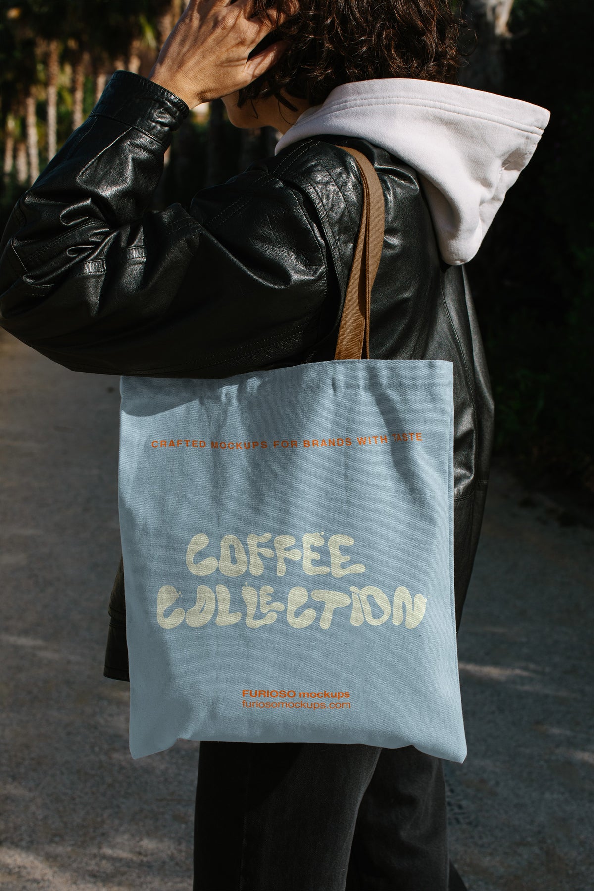 Tote Bag Mockup 01CC Furioso Mockups