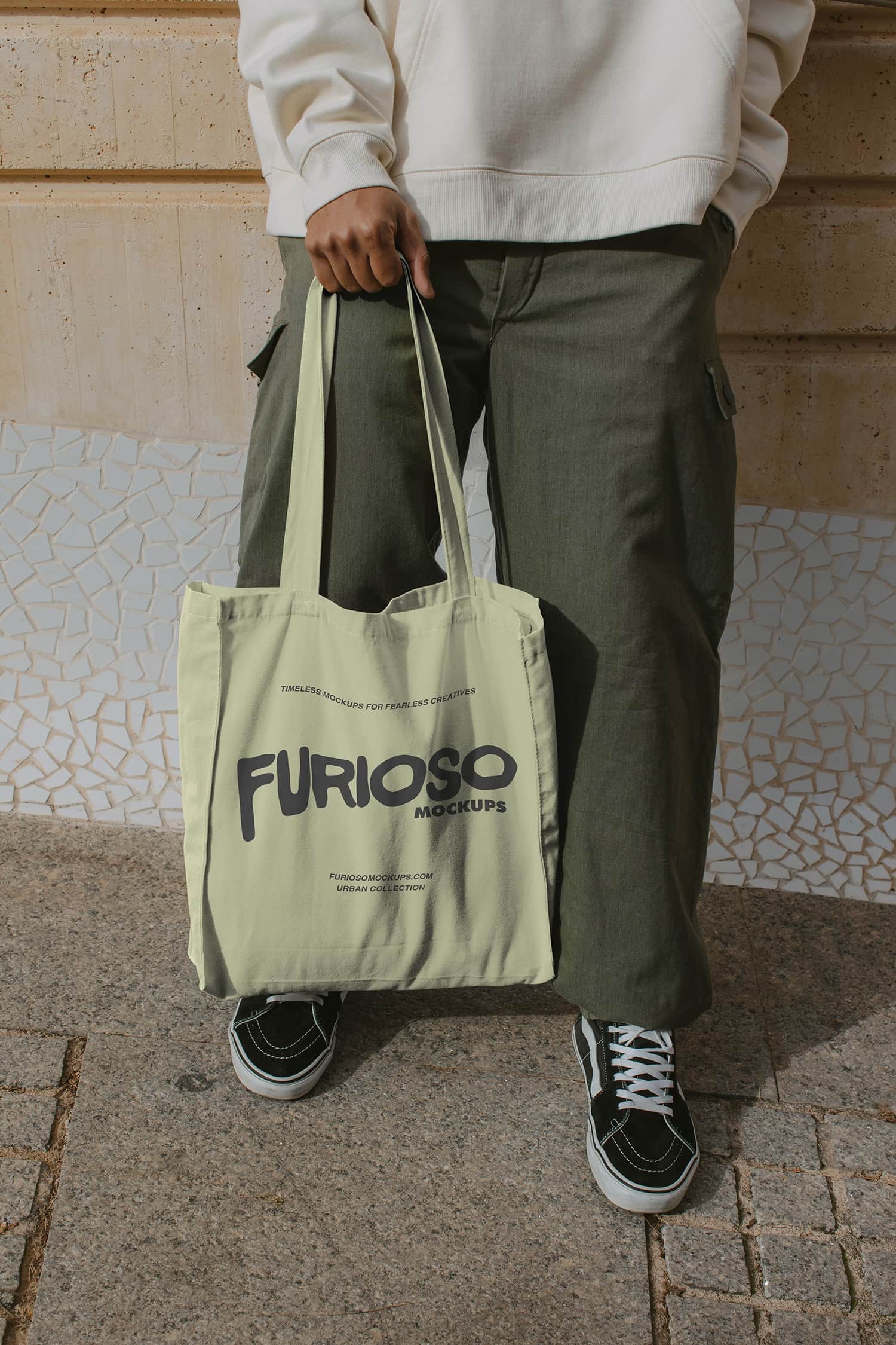 Tote Bag Mockup 02UC Furioso Mockups