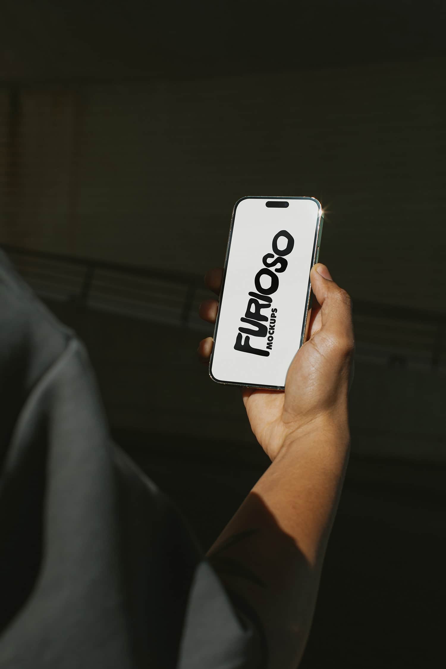 iPhone Mockup 05UC Furioso Mockups