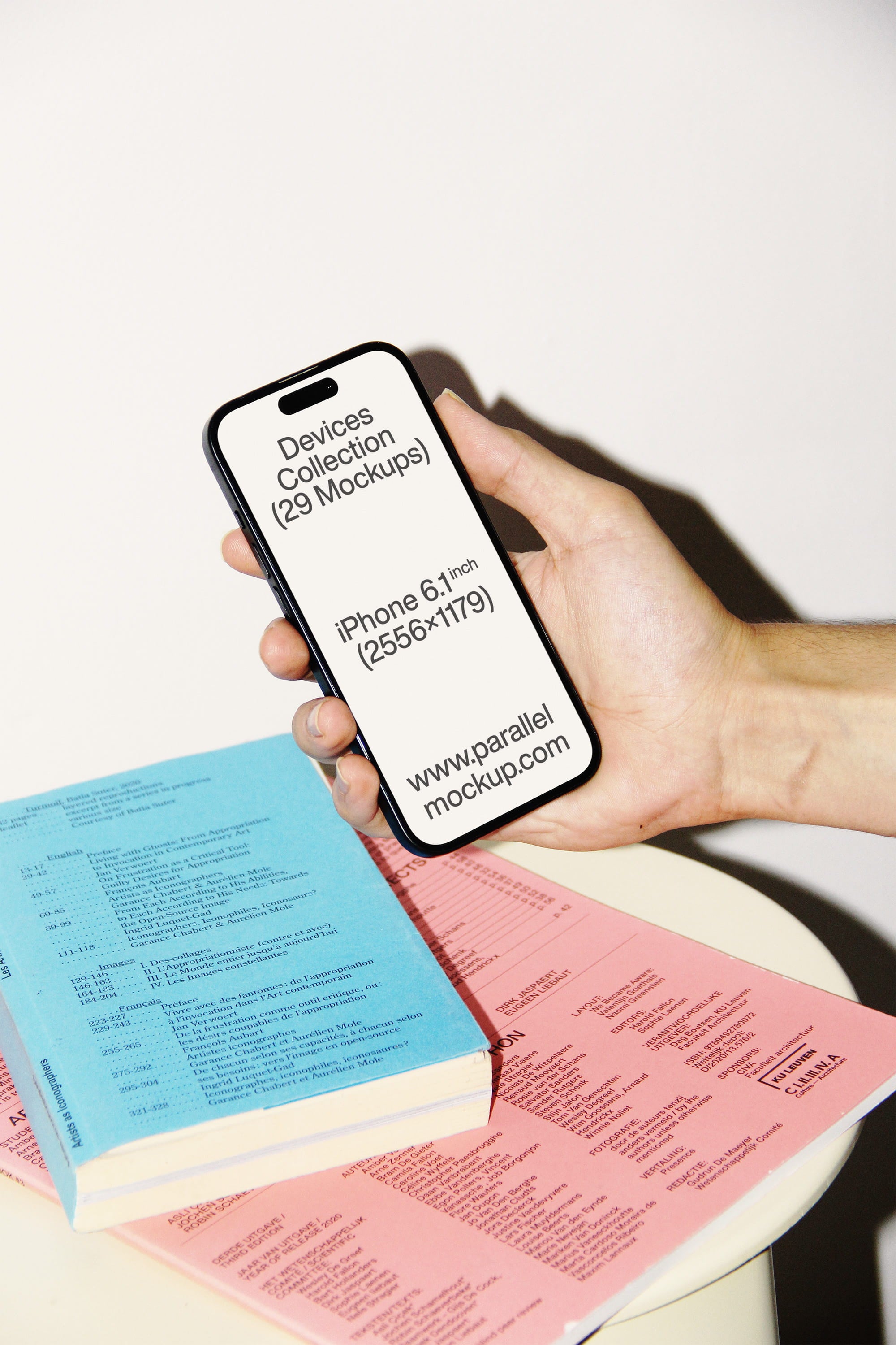 iPhone Mockup DE-A-08 Parallel Mockup