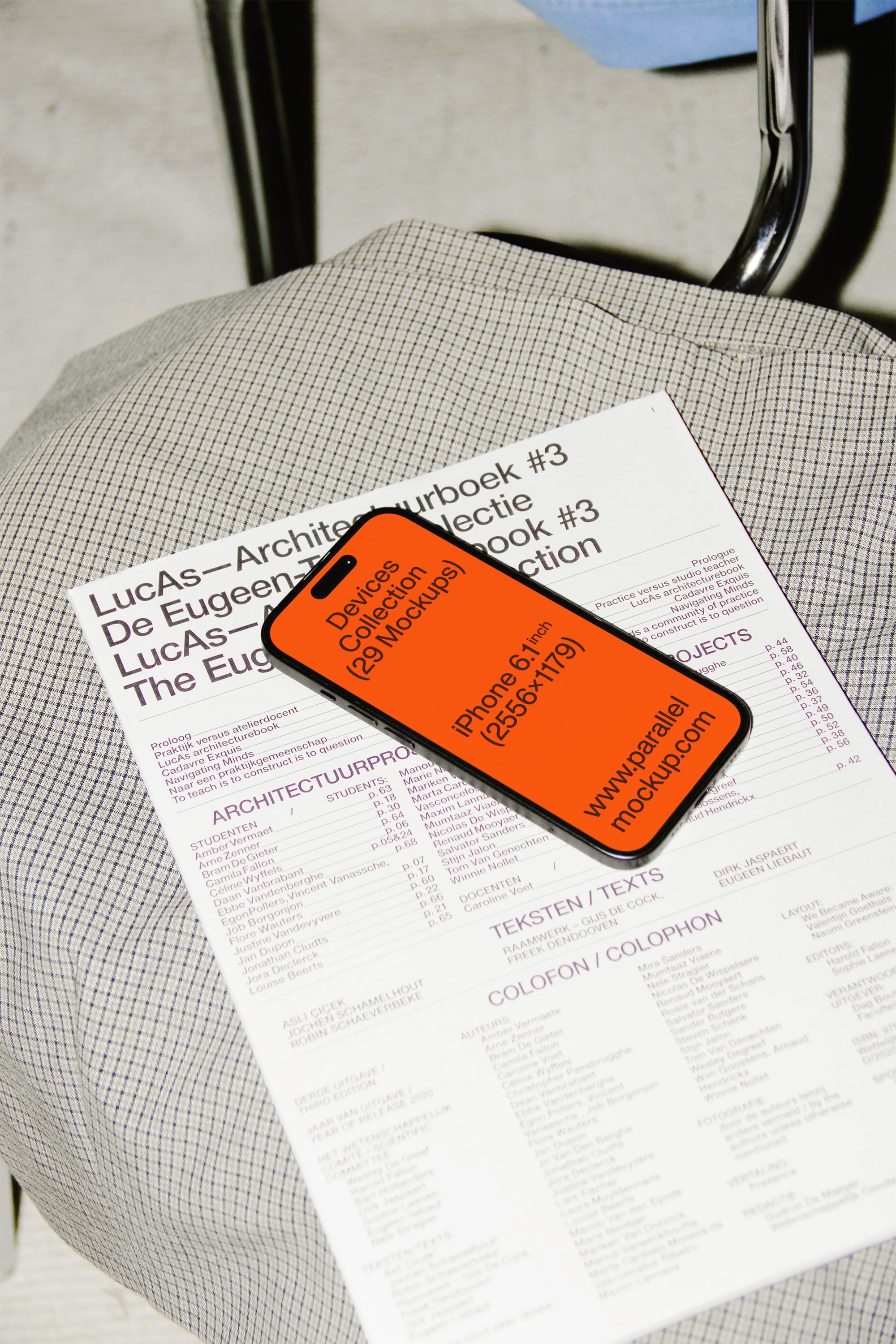 iPhone Mockup DE-A-11 Parallel Mockup