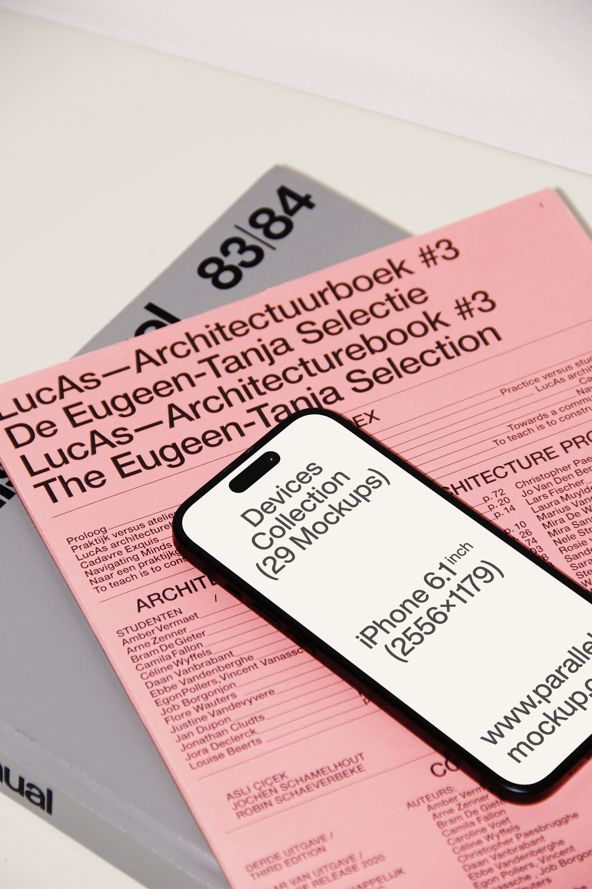 iPhone Mockup DE-A-13 Parallel Mockup