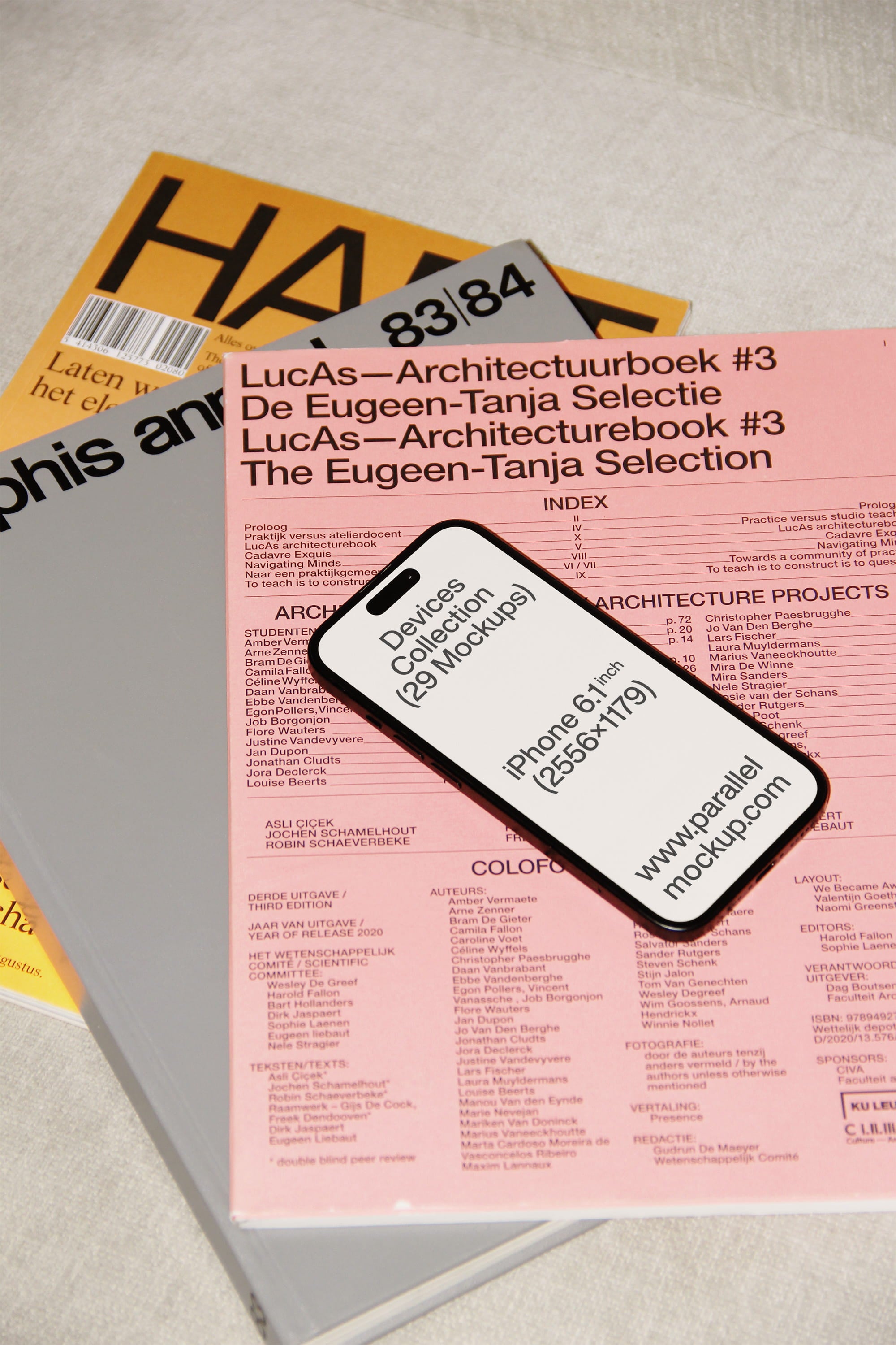 iPhone Mockup DE-A-21 Parallel Mockup